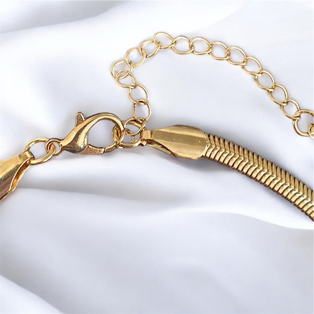Women’s 14k gold plated 6.5 inch bracelet with 2 inch extender - Picture 2 of 4